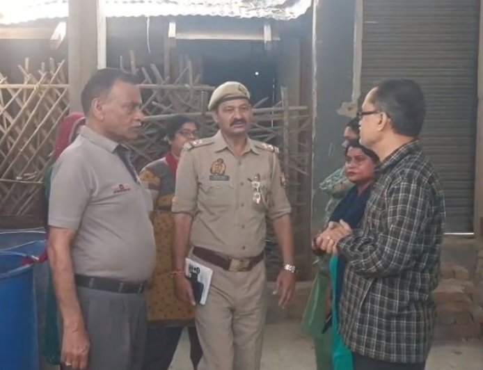 Sambhal: सम्भल के चंदौसी में भूमि विवाद में चली गोली, युवक घायल; वकील समेत दो पर केस दर्ज।