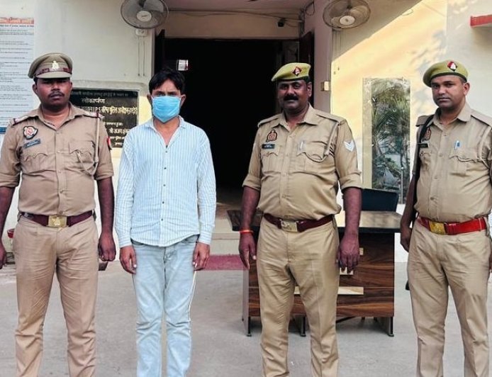 Hardoi: हरदोई पुलिस को बड़ी सफलता, 25 हजार का इनामी बदमाश गिरफ्तार। 