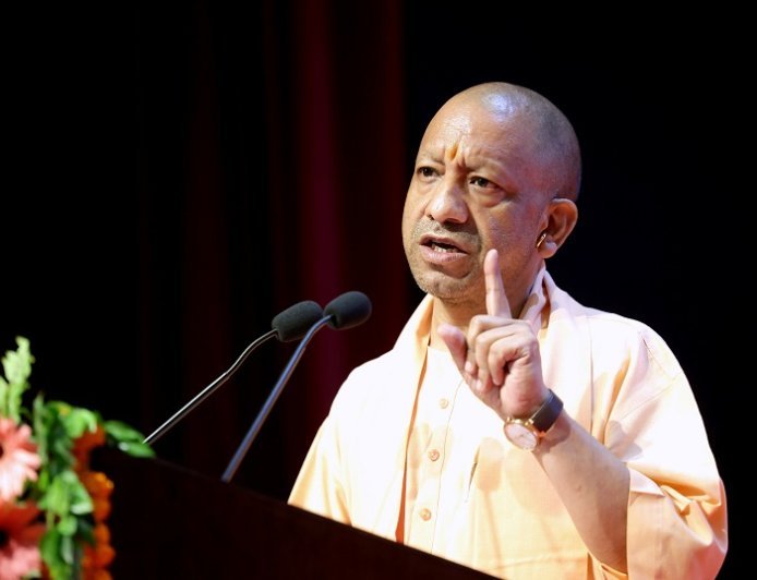 योगी सरकार फॉरेंसिक इंस्टीट्यूट के विद्यार्थियों को बनाएगी 'धुरंधर'- जेल विभाग से एमओयू से छात्र जेलों में जाकर कर सकेंगे बंदियों की केस स्टडी। 