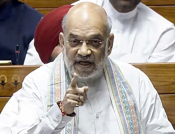 अमित शाह का लोकसभा में बड़ा बयान: 'इंदिरा गांधी की सत्ता ललक के कारण देश में फैला नक्सलवाद का जहर'।