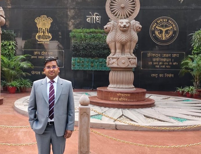 Hathras : लाल ने यूपीपीएससी में लहराया परचम, उपदेश कुमार को मिली छठी रैंक