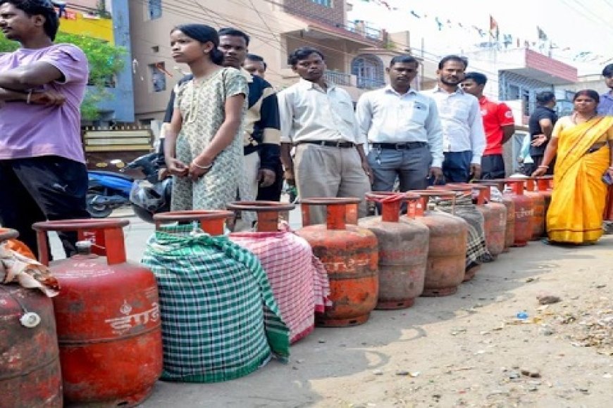 LPG किल्लत के बीच घर बैठे ऐसे करें सिलेंडर बुकिंग: WhatsApp, ऐप, SMS और मिस्ड कॉल से आसानी से होगी बुकिंग। 