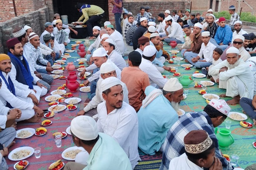 Sambhal : इफ्तार के बहाने भाईचारे का संदेश, जिला पंचायत चुनाव को लेकर ASP ने झोंकी ताकत