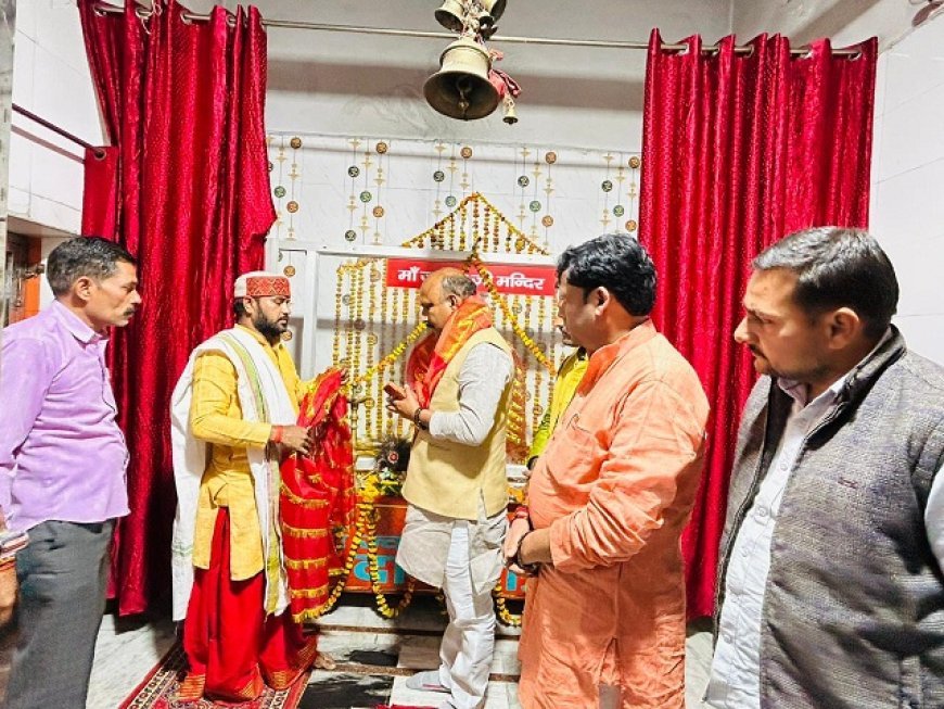 Hardoi: मां ज्वाला देवी की ज्योति संग भव्य जागरण सम्पन्न, देर रात तक भजनों पर थिरके भक्त। 