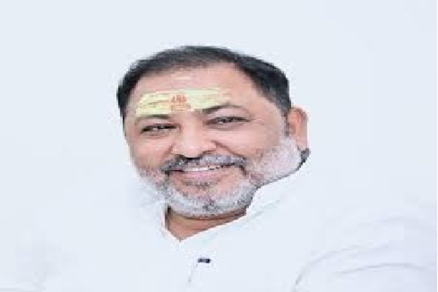 Lucknow: अलीगढ़ बस हादसा: परिवहन आयुक्त ने जारी किया निलंबन आदेश, मंत्री के निर्देश पर एक्शन।