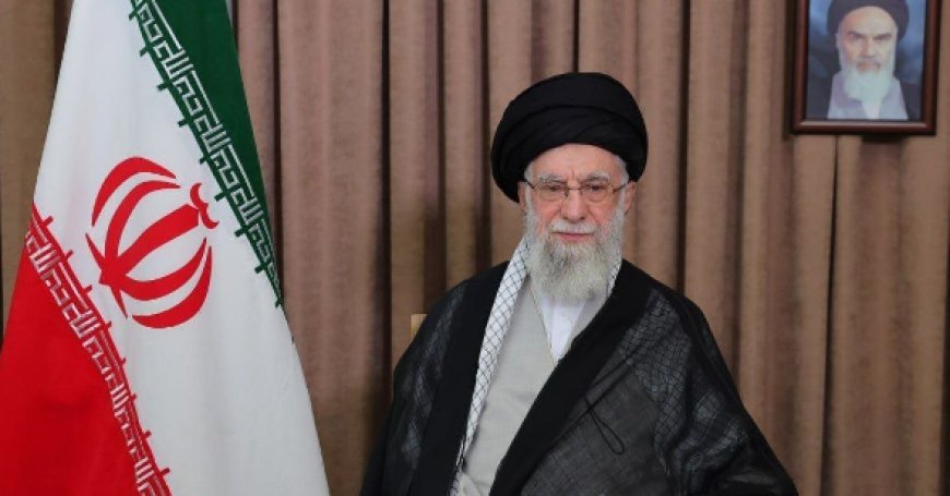 Lucknow: ईरान पर हुए हमले और अयातुल्लाह खामेनई की शाहदत को लेकर ईद ए फित्र के दिन शांतिपूर्ण प्रदर्शन, बाजुओं पर काली पट्टी बांध कर पढ़ें ईद की नमाज़ - मौलाना सैफ़ अब्बास 