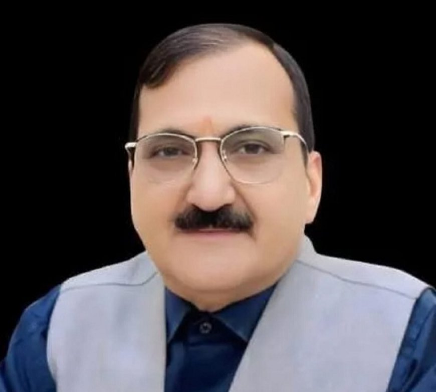 Moradabad: मेयर के भाई की फैक्ट्री पर अटका फ्लाईओवर प्रोजेक्ट, PWD और मेयर आमने-सामने, सियासत गरमाई। 