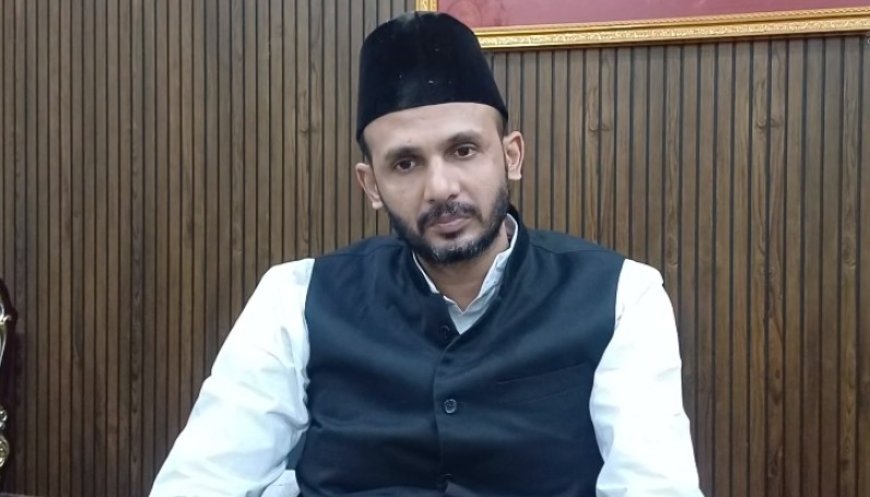 Sambhal: खामनेई की हत्या पर भड़के सम्भल सांसद जियाउर्रहमान बर्क, बोले अमेरिका-इजरायल की कार्रवाई मानवता को शर्मसार करने वाली। 