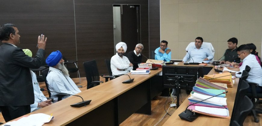 Kashipur : काशीपुर एस्कॉर्ट फार्म भूमि मामले में जिलाधिकारी ने याचिकाकर्ताओं को एक सप्ताह का अंतिम मौका दिया