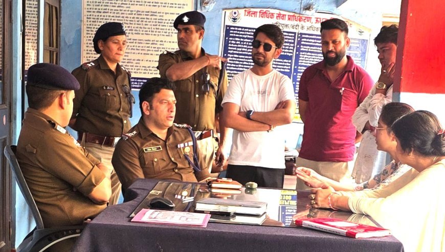 Bajpur : बाजपुर में थाना और महिला दिवस पर सीओ ने जनता की समस्याएं सुनीं, निस्तारण के दिए निर्देश