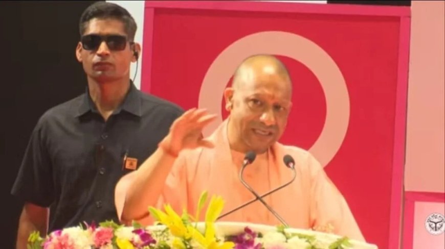 Lucknow : महिला दिवस पर सीएम योगी का तोहफा, 3 लाख से अधिक आंगनबाड़ी कार्यकत्रियों को आयुष्मान कार्ड का सुरक्षा कवच