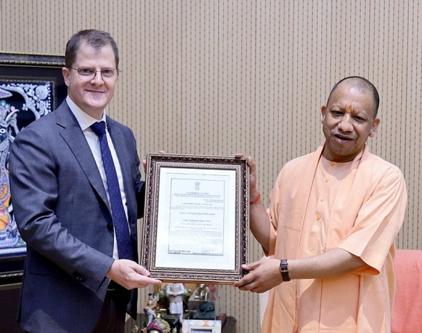 Lucknow: जेवर एयरपोर्ट संचालन के करीब, प्रतिनिधिमंडल ने सीएम योगी को सौंपा एयरोड्रम लाइसेंस।