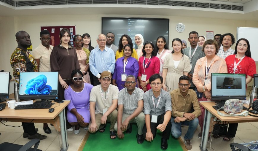 Varanasi : वाराणसी में एआई शिक्षण को रोचक और अनुभवपूर्ण बना रहा : प्रो रमेश शर्मा