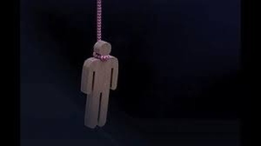 Barabanki : शाम को लापता युवक का कूड़े के ढेर में लटकता मिला शव, परिजन मौत पर जता रहे संदेह