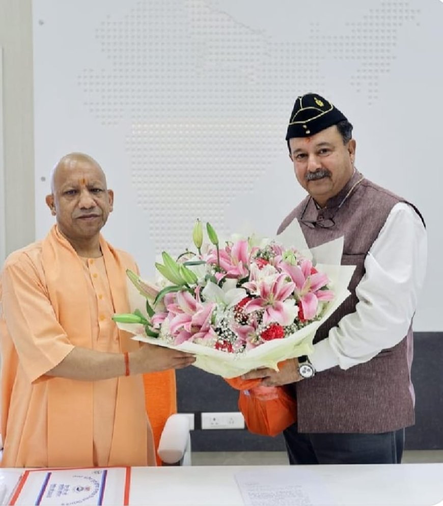 Lucknow : मुख्यमंत्री योगी आदित्यनाथ से मिले पूर्व सैनिक कल्याण निगम के प्रबंध निदेशक