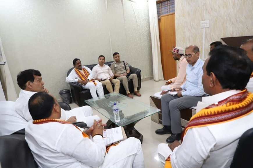 Lucknow: प्रभारी मंत्री ए.के. शर्मा की अध्यक्षता में भदोही में जिला समन्वय समिति की बैठक संपन्न। 