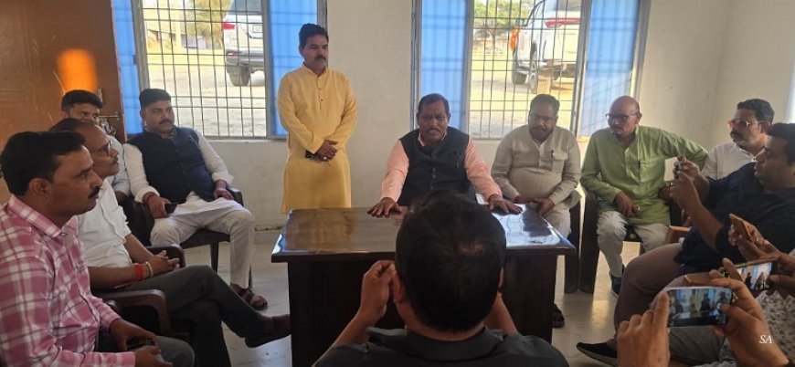 Hardoi: भाजपा विधायक श्याम प्रकाश का बड़ा बयान: अफसरशाही बेलगाम, विकास कार्यों की होगी शिकायत। 