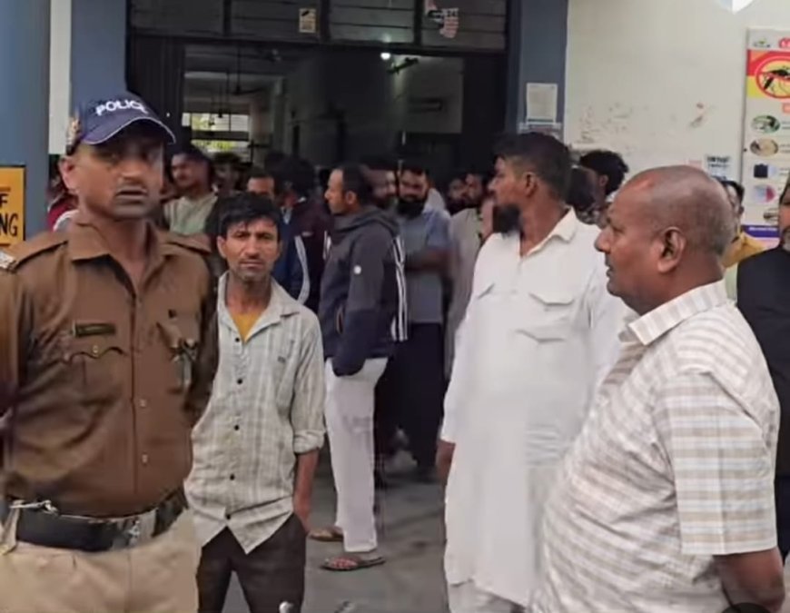 Bajpur : बाजपुर में डंपर ने ई-रिक्शा को टक्कर मारी, एक महिला की मौत, एक गंभीर घायल