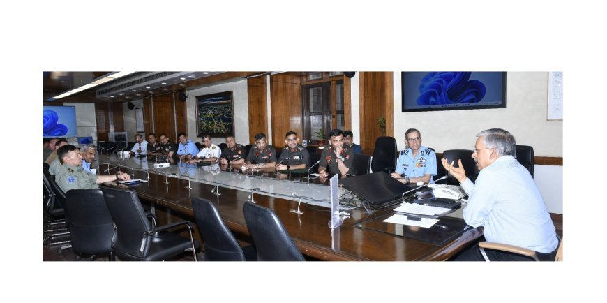 Lucknow : मुख्य सचिव की अध्यक्षता में नाबार्ड के आरआईडीएफ से वित्त पोषित परियोजनाओं से संबंधित वित्तीय वर्ष 2025-26 की हाई पावर कमेटी की पंचम समीक्षा बैठक सम्पन्न