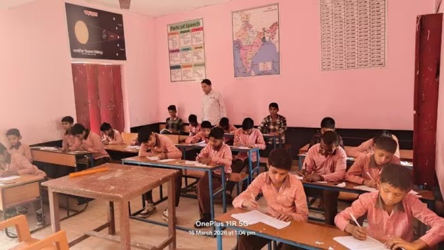 Raebareli : परिषदीय स्कूलों की वार्षिक परीक्षाएं शुरू, पहले दिन मौखिक परीक्षा और भोजन के लिए शिक्षकों ने की मेहनत