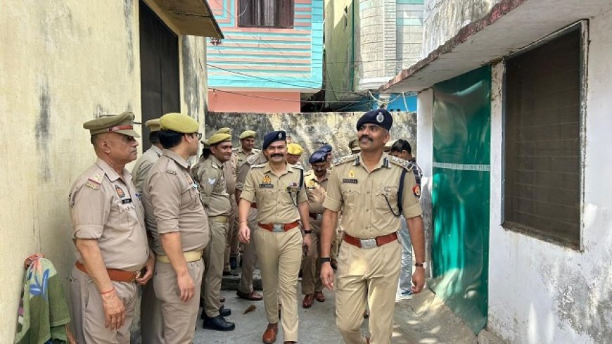 Sambhal: सम्भल पुलिस का प्रदर्शन ‘एक्सीलेंट’: डीआईजी मुनिराज ने वार्षिक निरीक्षण में सराहा, ईद को लेकर अलर्ट रहने के निर्देश।