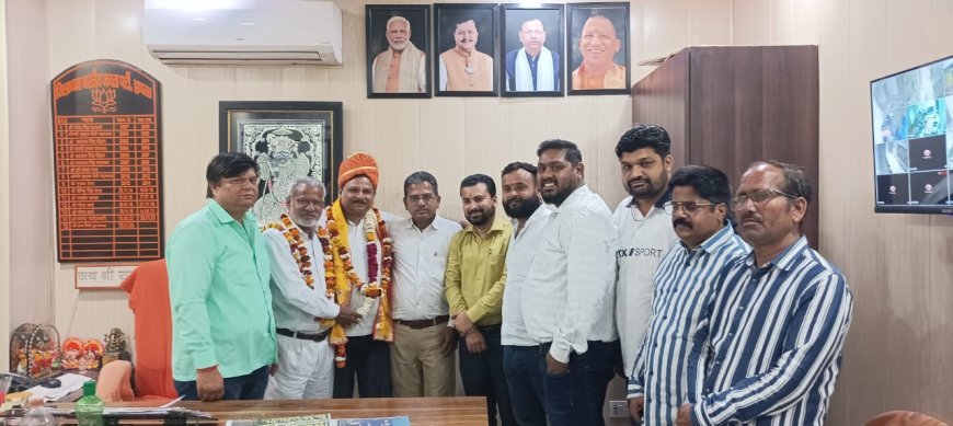 Hathras : हाथरस में भाजपा जिला प्रतिनिधि बने विनीत शर्मा का जोरदार स्वागत