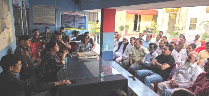 Bajpur : ईद उल फितर और नवरात्र के लिए शांति बैठक, एसडीएम अमृता शर्मा ने समस्याओं का समाधान का आश्वासन दिया