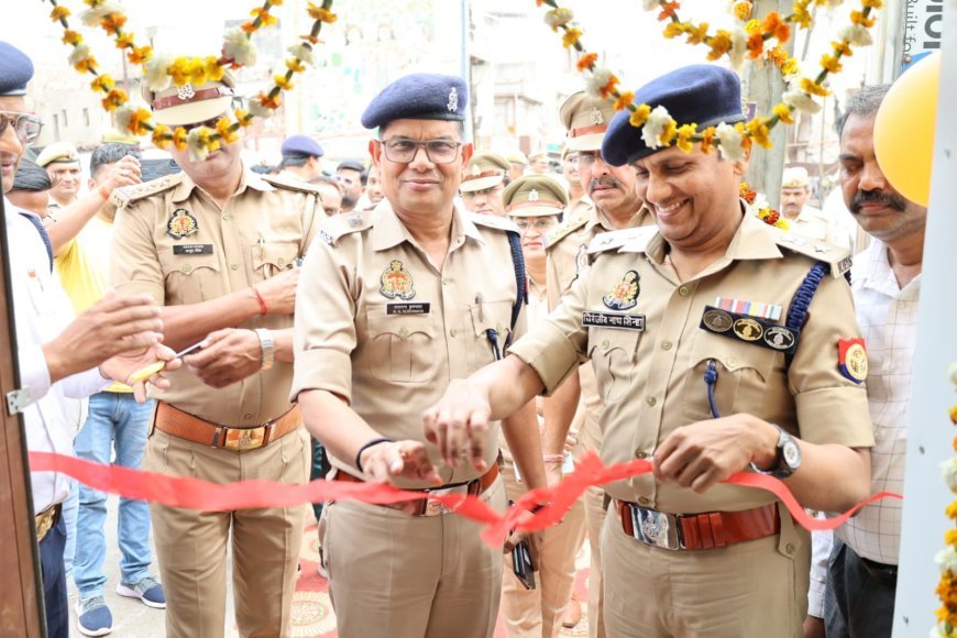 Hathras : सासनी गेट चौराहे पर हाईटेक यातायात पुलिस बूथ का उद्घाटन