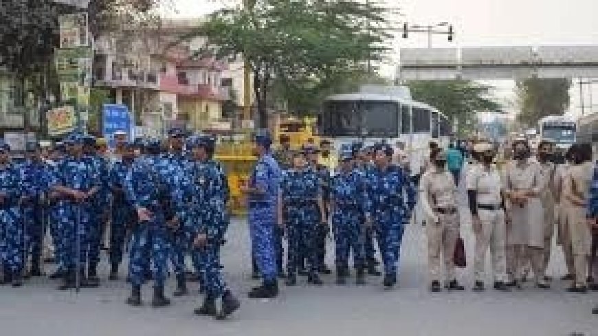 दिल्ली के उत्तम नगर में ईद की रौनक पर सुरक्षा का साया: भारी पुलिस बल के बीच नमाज और शांति की अपील