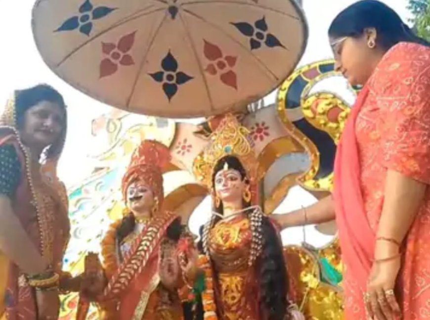 Kushinagar : पडरौना में गणगौर विदाई समारोह की धूम, सैकड़ों महिलाओं ने पारंपरिक उत्साह के साथ निकाली भव्य शोभायात्रा