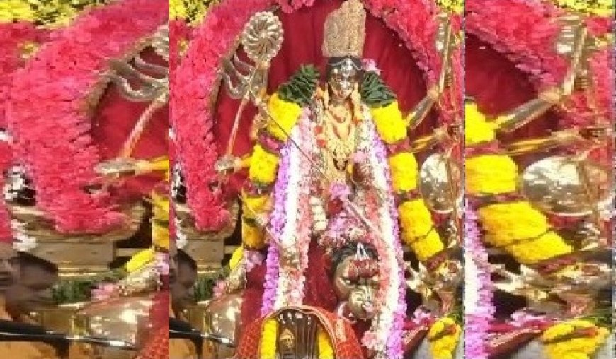 चैत्र नवरात्रि 2026: छतरपुर के श्री आद्या कात्यायनी शक्तिपीठ में सप्तमी की भव्य आरती, श्रद्धा का उमड़ा जनसैलाब। 