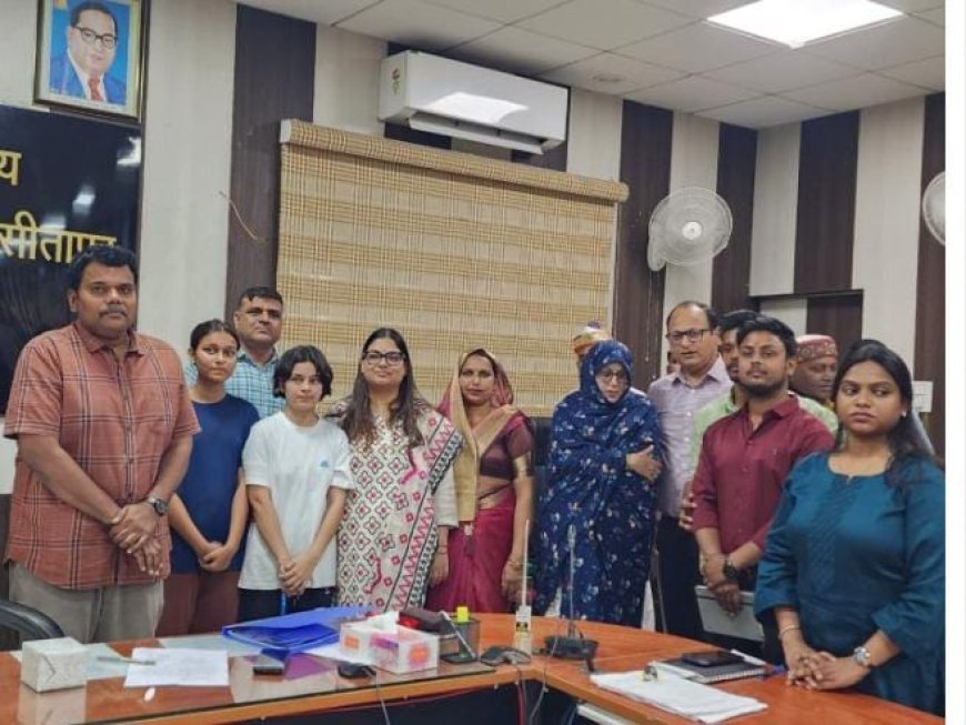 Sitapur : स्टेट बैडमिंटन में सीतापुर का जलवा, स्वर्ण और रजत पदक विजेताओं को जिलाधिकारी ने किया सम्मानित