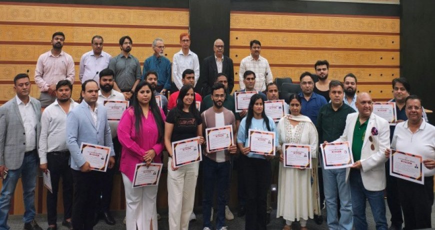 Lucknow : यू.पी. रेरा ने 131 एजेंटों को प्रमाणपत्र किए प्रदान, 36 बैचों का प्रशिक्षण अब तक हुआ पूरा