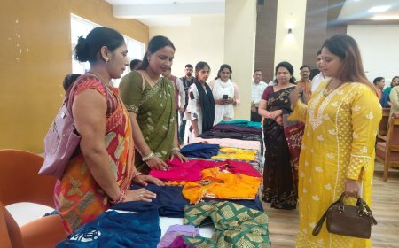 Gonda : गोण्डा की 30 महिलाओं को मिली सिलाई मशीन, आत्मनिर्भरता की ओर बढ़ाया कदम