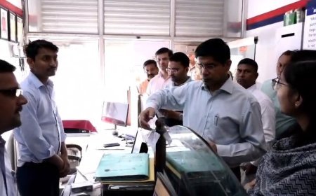 Sambhal: गैस को लेकर घबराने की जरूरत नहीं: DM राजेंद्र पेंसिया ने औचक निरीक्षण में हालात बताए सामान्य। 