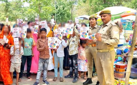 Sitapur : परसेहरा प्राथमिक विद्यालय में शिक्षा चौपाल और वार्षिक उत्सव का आयोजन, बच्चों के नामांकन पर दिया गया जोर