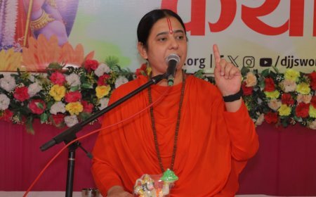 Deoband : देवबंद में हरि कथा के दूसरे दिन गूंजा भारतीय संस्कृति की रक्षा का संदेश