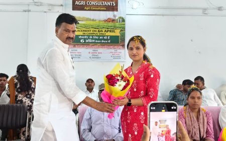 Sitapur : भाजपा की नीतियों पर सांसद राकेश राठौर का बड़ा हमला, आगामी चुनाव में बड़ी जीत का किया दावा