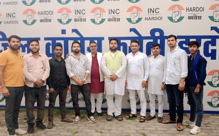 Hardoi : सांसद राकेश राठौर की मौजूदगी में युवाओं ने थामा कांग्रेस का दामन, संगठन की मजबूती का लिया संकल्प