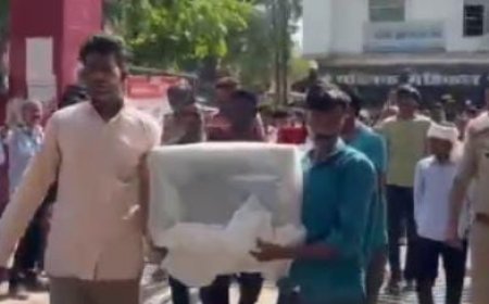 Sitapur : आंध्र प्रदेश में सीतापुर के ट्रक ड्राइवर की संदिग्ध मौत, परिजनों ने हत्या का आरोप लगाकर सड़क पर लगाया जाम