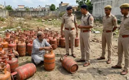 Kashipur : काशीपुर में अवैध गैस रिफिलिंग का भंडाफोड़, भारी मात्रा में सिलेंडर के साथ एक गिरफ्तार