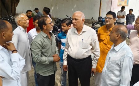 Sambhal : सूरजकुंड मंदिर भूमि विवाद में टकराव: नापतोल करने पहुंचे लेखपाल को मंदिर कमेटी ने रोका