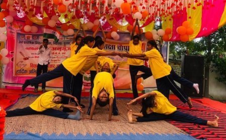 Hardoi : उच्च प्राथमिक विद्यालय बरहा में वार्षिकोत्सव का आयोजन, जिला पंचायत अध्यक्ष ने मेधावी विद्यार्थियों को किया सम्मानित