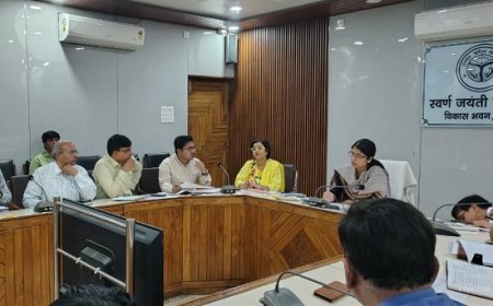 Hardoi: मिशन शक्ति 5.0 चरण-2: सीडीओ सान्या छाबड़ा की बैठक में कन्या सुमंगला योजना के 6 चरणों में शीघ्र आवेदन के निर्देश। 