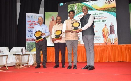 Lucknow: खेत-खलिहानों में आगजनी व बारिश से बचाव को लेकर कृषि विभाग अलर्ट, किसानों को बरतनी होगी विशेष सावधानी। 