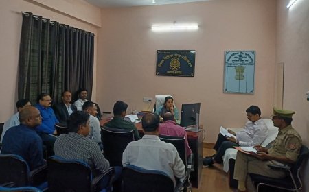 Hardoi: 09  मई 2026 की राष्ट्रीय लोक अदालत को सफल बनाने हेतु  जिले के प्रशासनिक अधिकारियों के साथ हुई बैठक। 