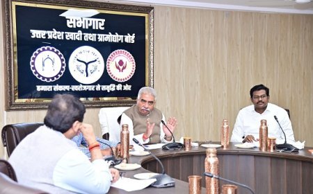 Lucknow: मंत्री राकेश सचान ने की वित्तीय वर्ष 2026-27 की समीक्षा बैठक, नवंबर तक बजट का 100% उपयोग सुनिश्चित करें: मंत्री राकेश सचान के सख्त निर्देश। 