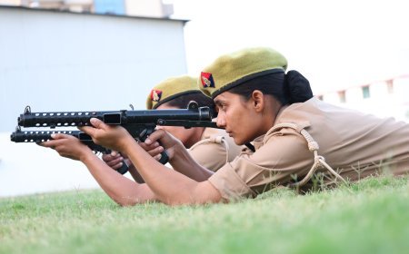 Varanasi : वाराणसी पुलिस लाइन में प्रशिक्षण ले रहीं 491 महिला आरक्षी, 20 के बाद संभालेंगी पदभार 