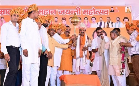 Lucknow: केशव प्रसाद मौर्य का संदेश: सरकारी स्कूलों में बच्चों को पढ़ाने से बदलेगी शिक्षा की तस्वीर।