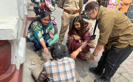 Lucknow: राज्य महिला आयोग की सदस्य डॉ. प्रियंका मौर्य ने मौके पर पहुँचकर असहाय महिला का किया रेस्क्यू। 